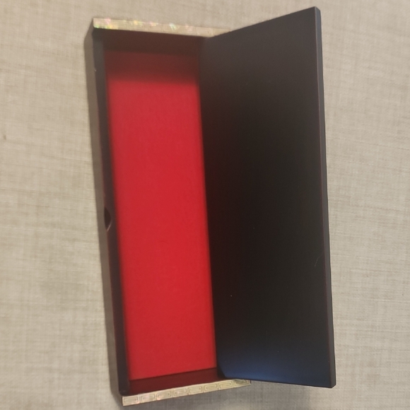 Mother Of Pearl Trinket Box - Picture 2 of 6